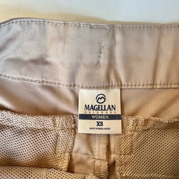 MAGELLAN Outdoors Dri Fit Khaki Safari Shorts Size XS - Picture 3 of 4